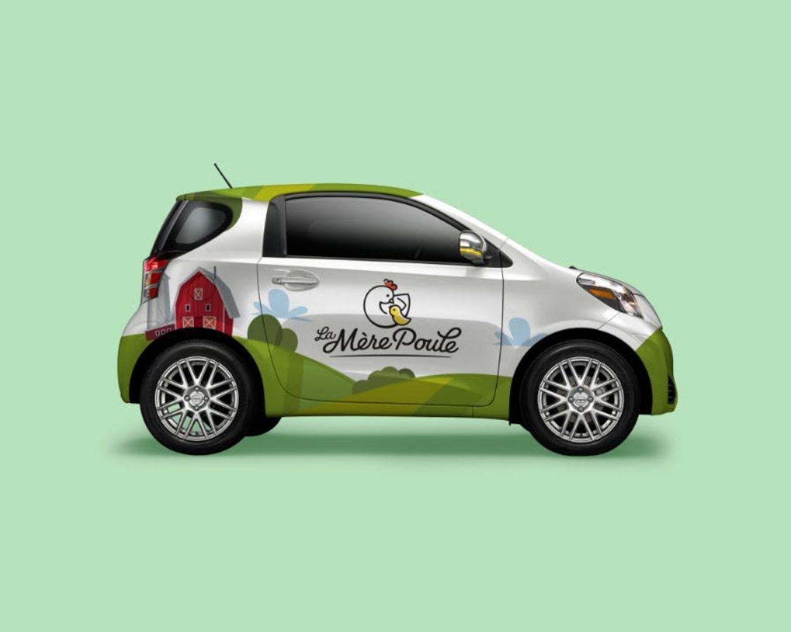 Mere poule branding car